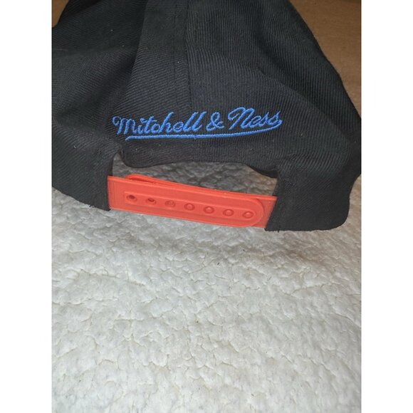 OKC Oklahoma City Thunder Mitchell & Ness NBA Snapback Cap Hat - Picture 2 of 5
